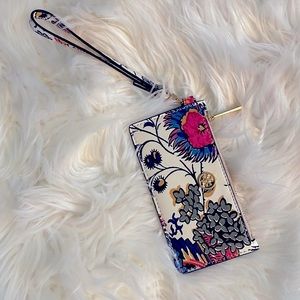 Tory Burch slim low profile zip wallet NWOT